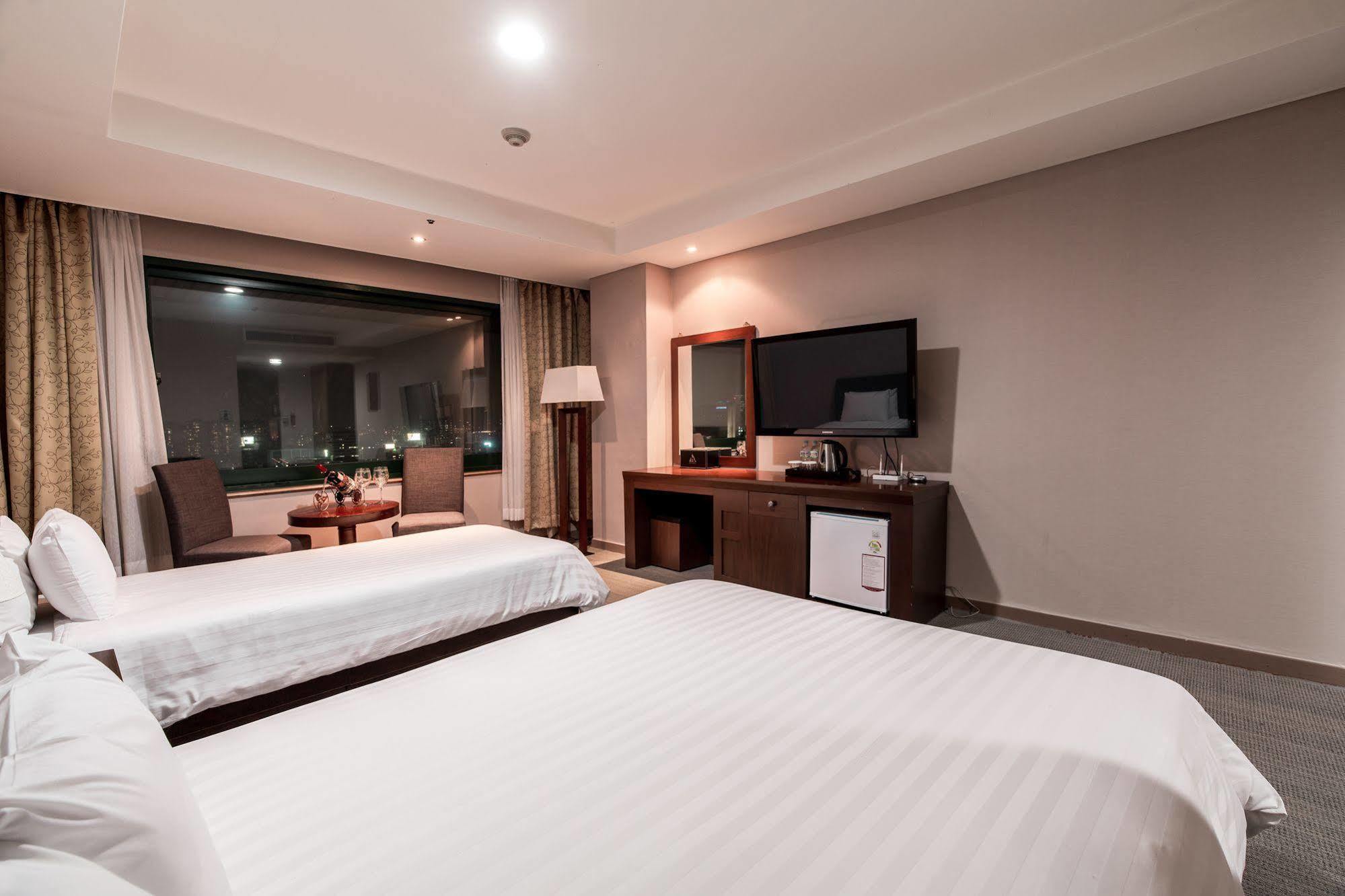 New Hilltop Hotel Seoul Eksteriør billede
