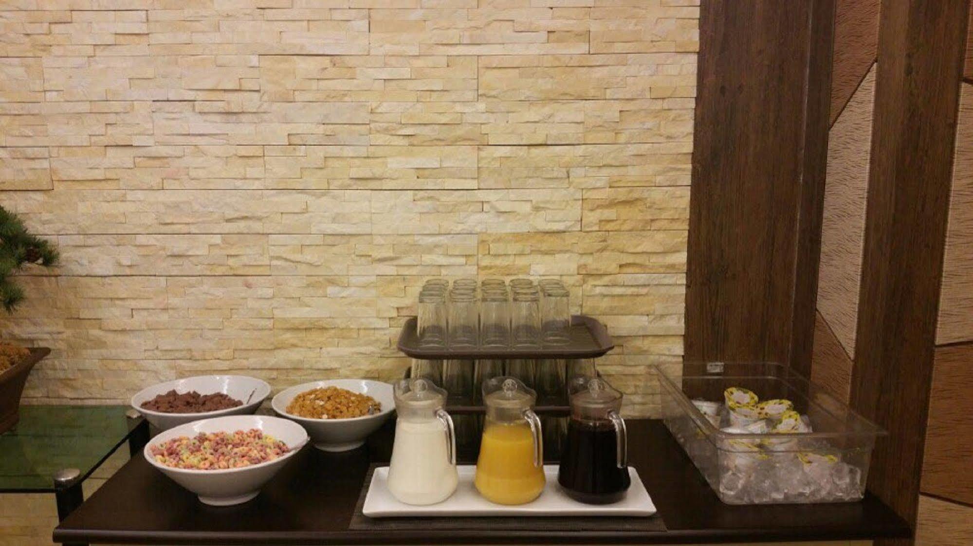 New Hilltop Hotel Seoul Eksteriør billede